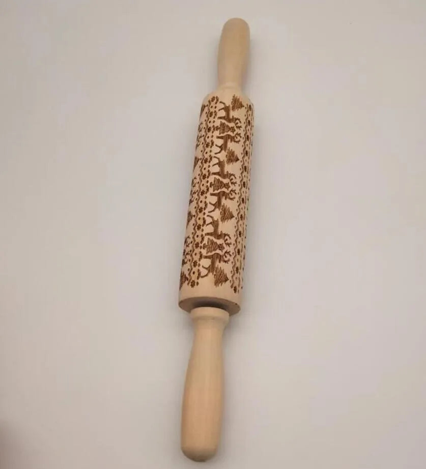 Wooden Christmas embossing rolling pin with snowflake and reindeer patterns on dough, 45x5x5cm natural wood non-stick surface