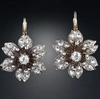 Silver retro fashion earrings with creative design for office wear