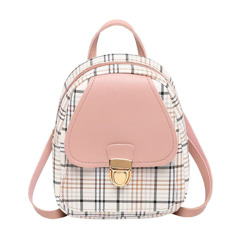 Smooth PU leather one shoulder diagonal phone bag in black.