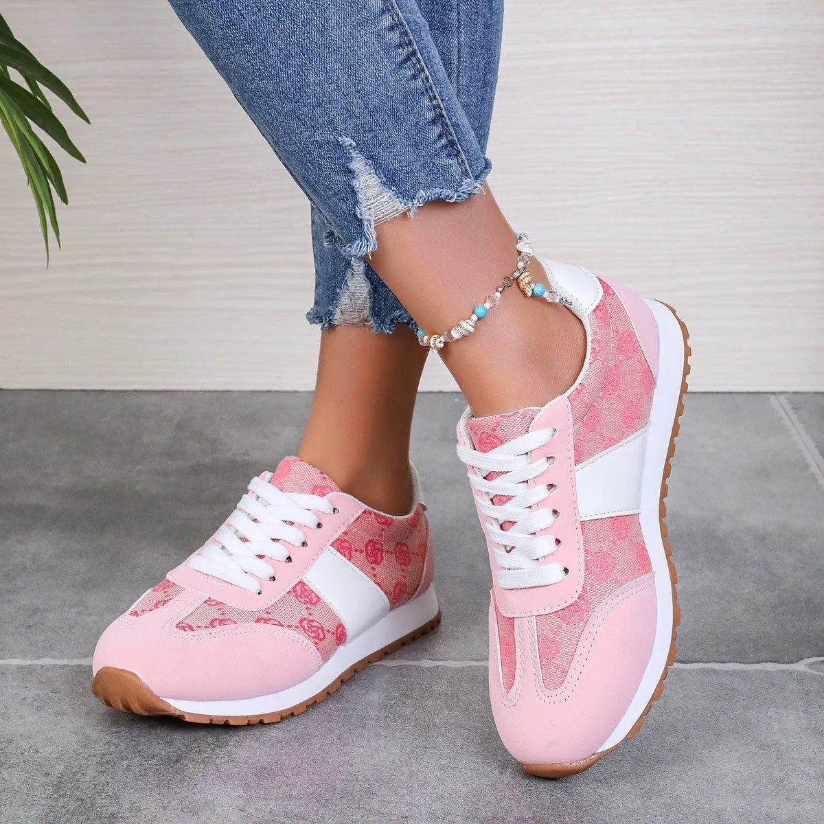Oversized women's casual lace-up shoes in khaki, artificial PU upper, round toe, shallow mouth, flat rubber sole