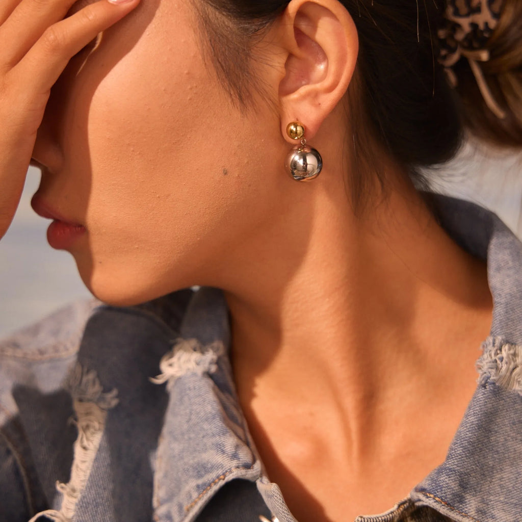 Round beads stainless steel colour-block stud earrings with geometric sphere design and 18K gold electroplating