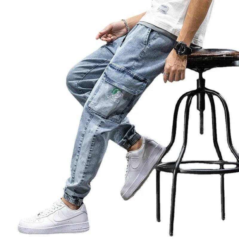 Men's loose fit straight leg cargo jeans in micro-elastic cotton fabric with non-ironing finish