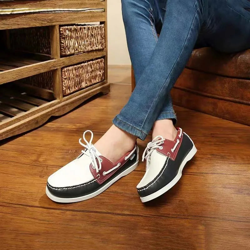 Men's British style casual shoes with flat heel and round toe in solid colours