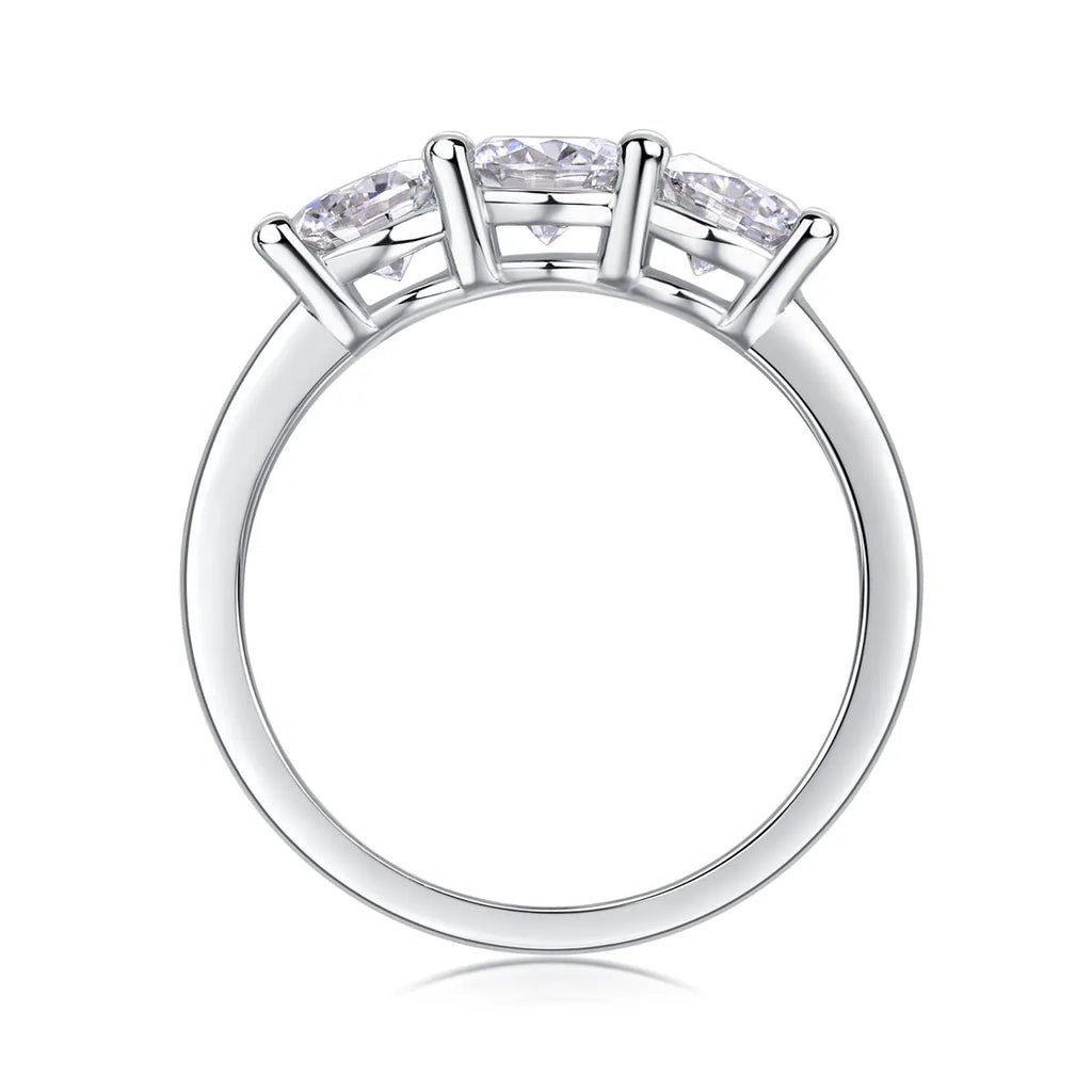 0.5 carat moissanite wedding ring set in S925 silver with platinum plating, gold colour, on white background