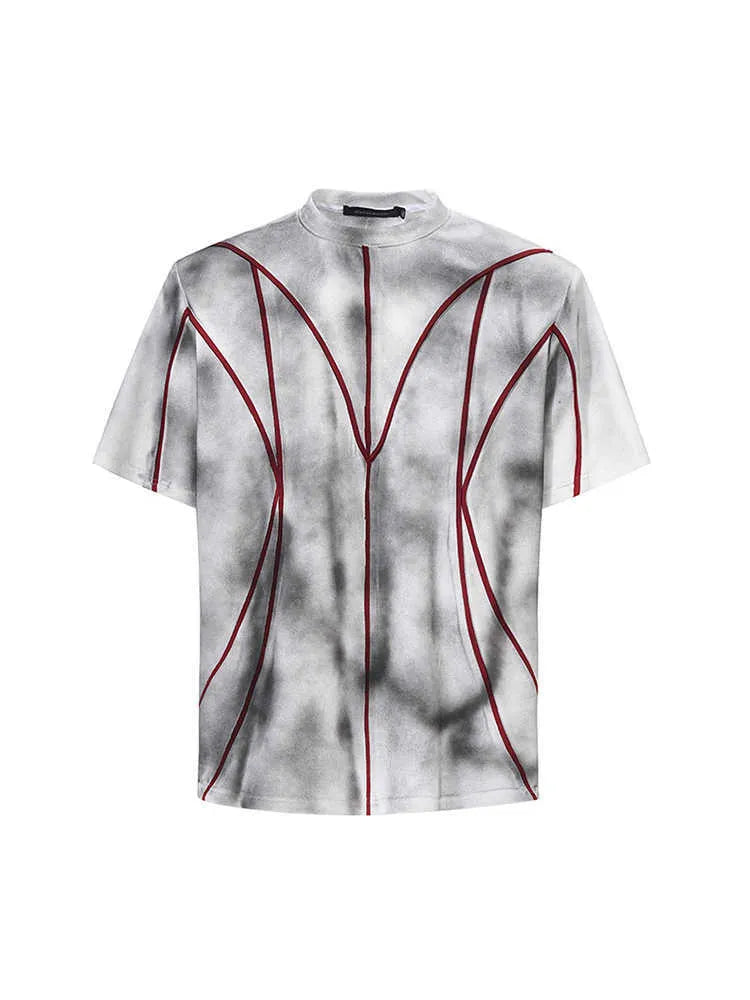 Short sleeve T-shirt with padded shoulders and textured line patchwork design