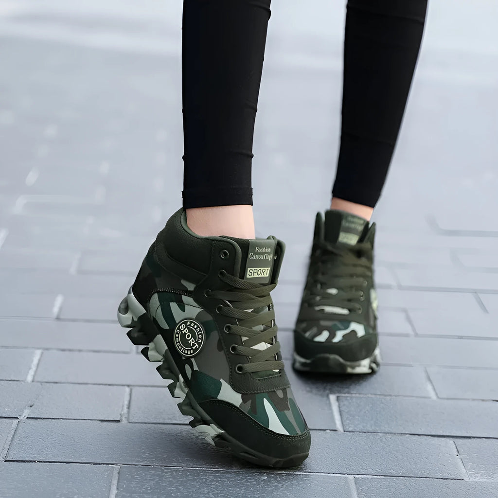 Women's green camouflage canvas sneakers with rubber sole in slip-on style