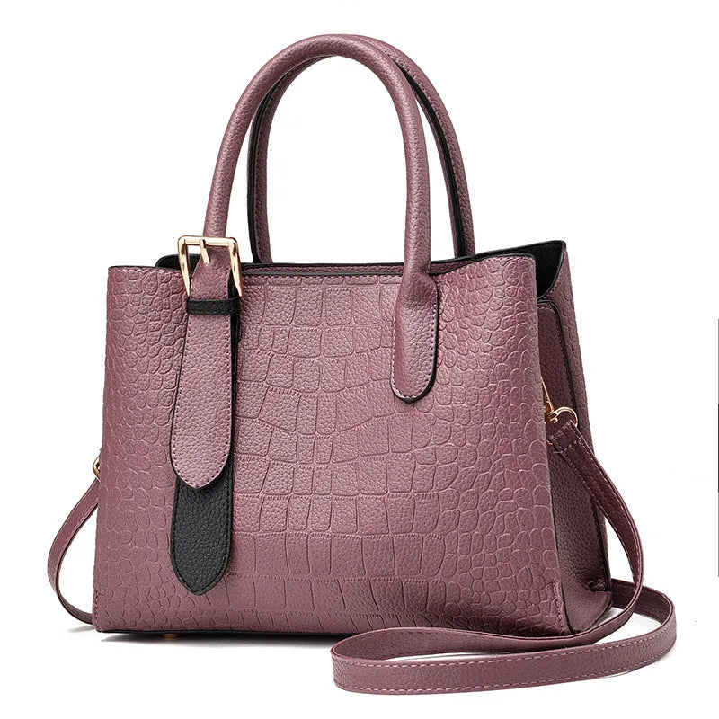 Urban simple shoulder messenger bag for women with crocodile pattern, square vertical shape, black PU leather, multiple compartments