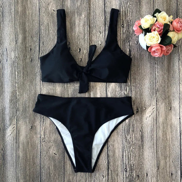 Pure colour bikini set in European American style with tight fitting design and sleeveless construction