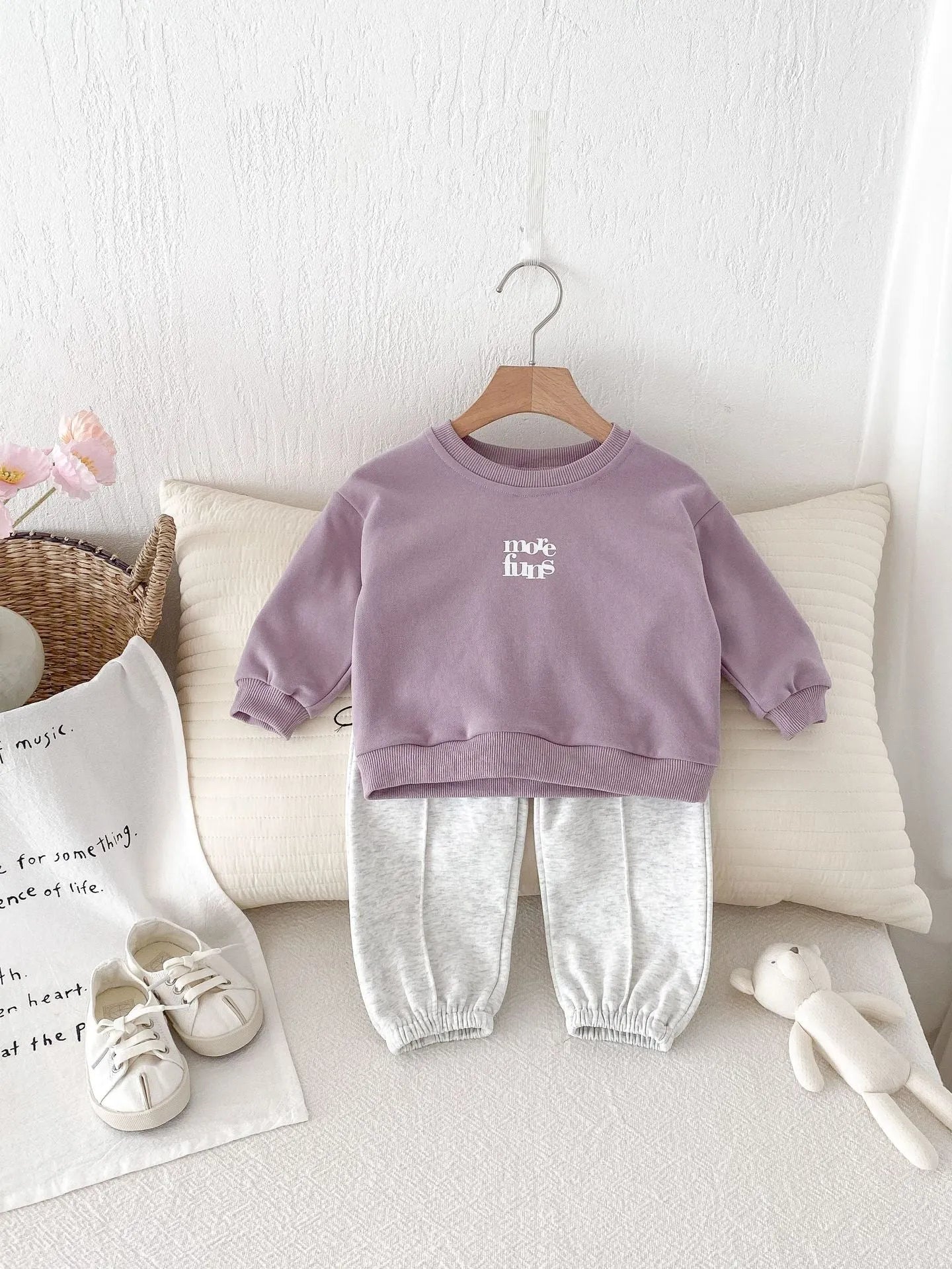 Cotton casual sports suit for toddlers with printed blouse and pants in Flower Gray