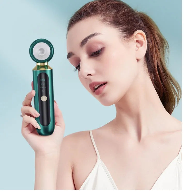 Portable visual blackhead meter with convex lens, three suction tips, and LED light in green colour