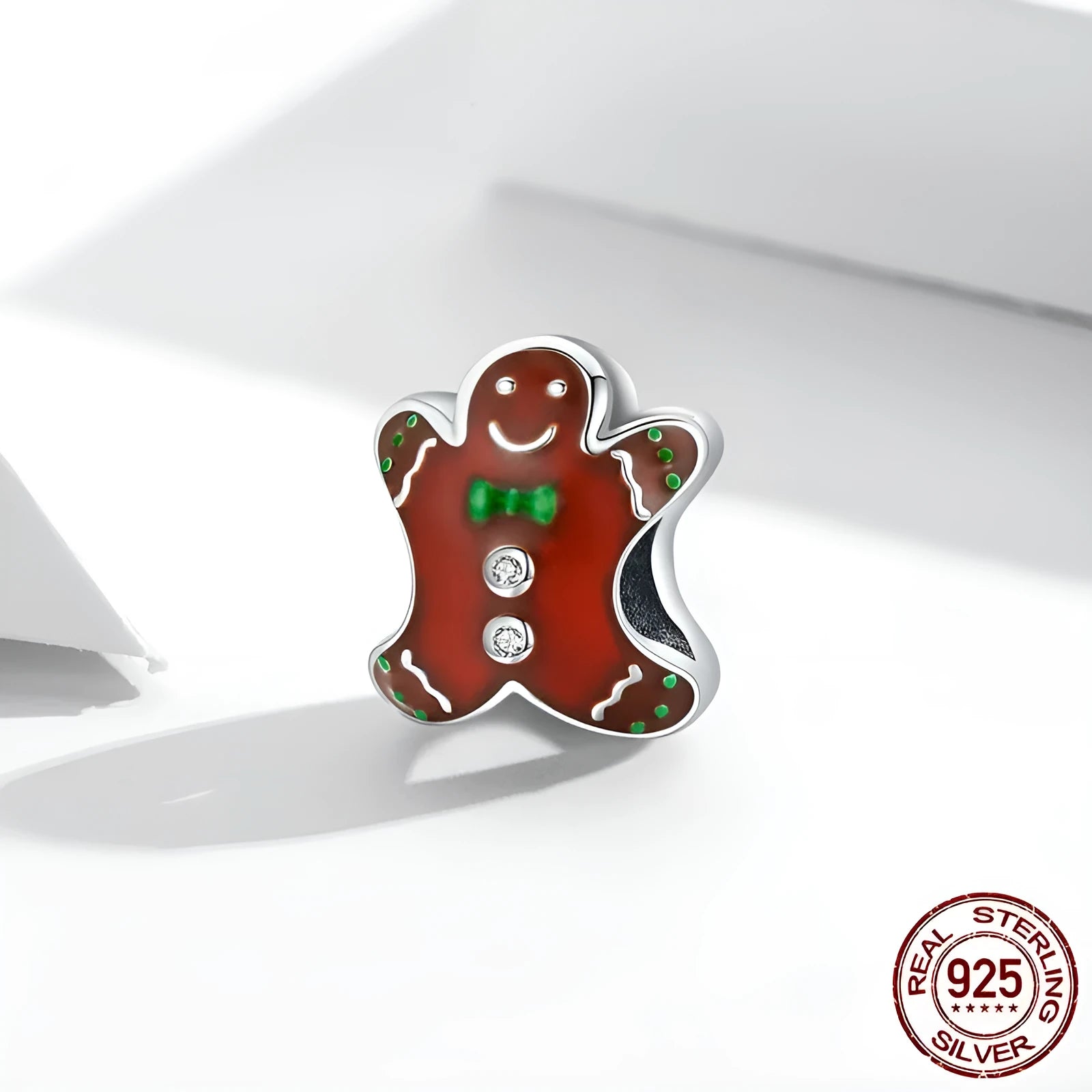 925 sterling silver Christmas gingerbread man bead with SCC2037 colour and 0.5 cm aperture
