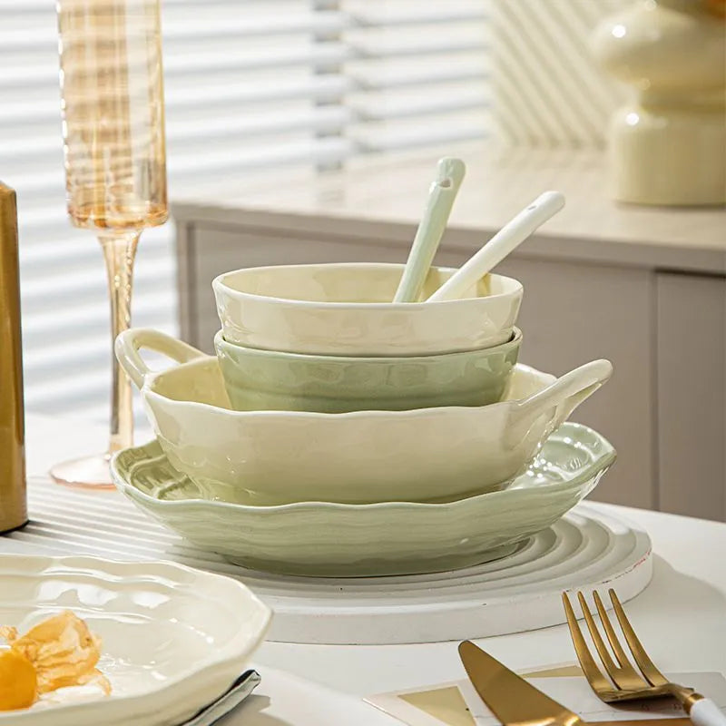 Seven-piece solid colour ceramic dinnerware set in gift box packaging