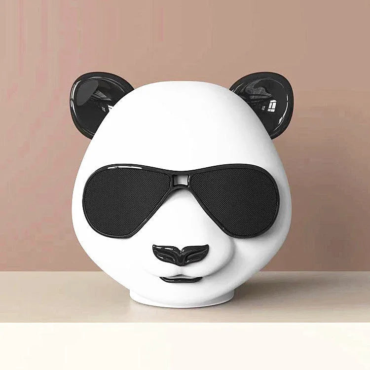 Classic style portable mini Bluetooth speaker with wireless connectivity and USB charging port