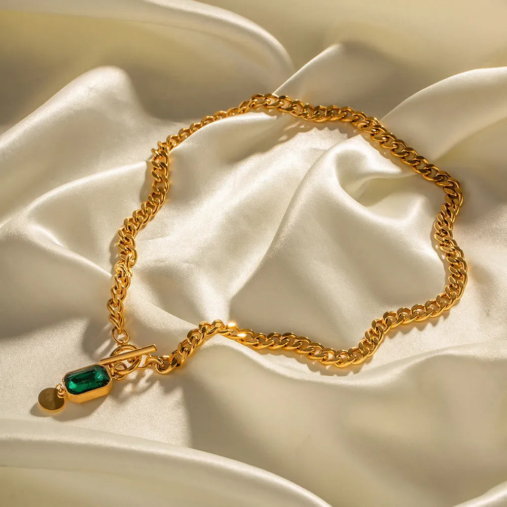 Gold colour titanium steel pendant necklace with emerald zircon and Cuban link chain in French retro style