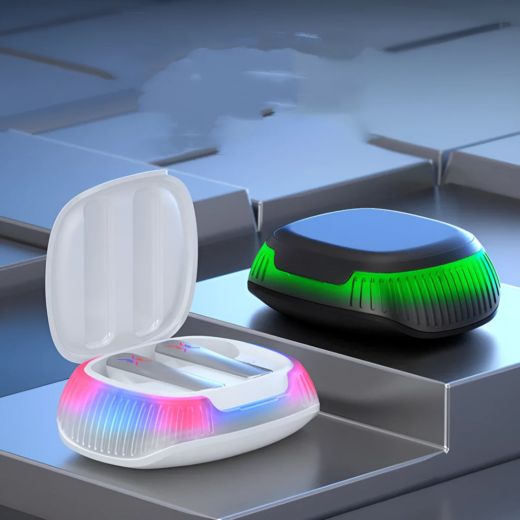 Hall Flashing wireless gaming earphones in black or white with charging cable