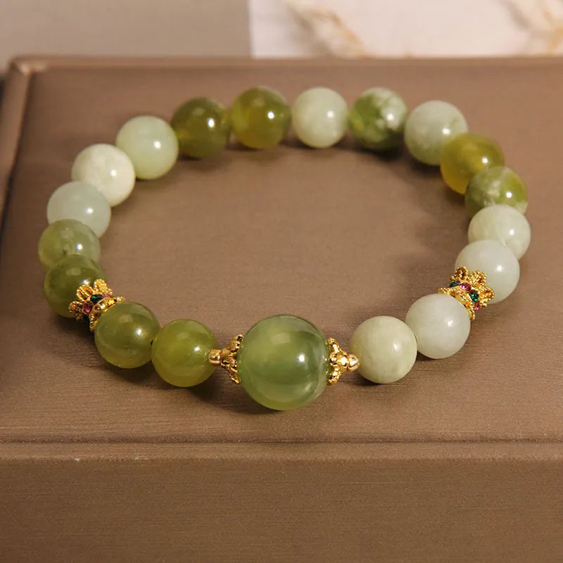 Original design sweet Mori style women's bracelet in Xiuyan jade green.