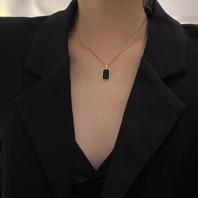 Rectangular pendant necklace 18K gold titanium steel box chain men women small black pendant geometric design
