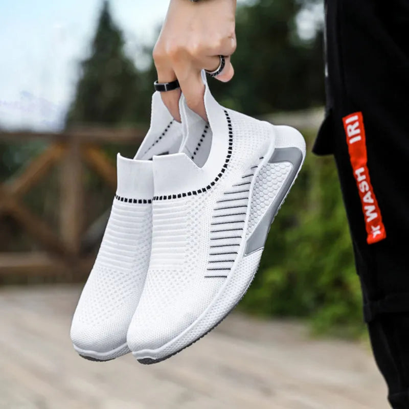 Men's mesh slip-on sneakers with striped design and Flyknit upper in lace-up running shoe style