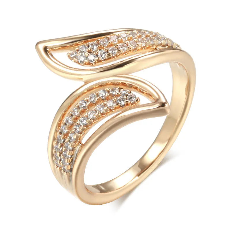 Fashion women's ring in copper electroplated rose gold with rhinestones and geometric inlay, gold-plated artificial gemstone centre
