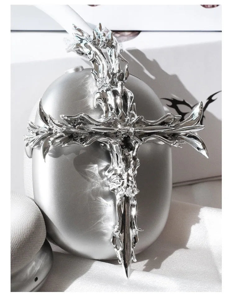 Gothic cross design resin hard case headphone cover for Apple AirPods Max in silver colour