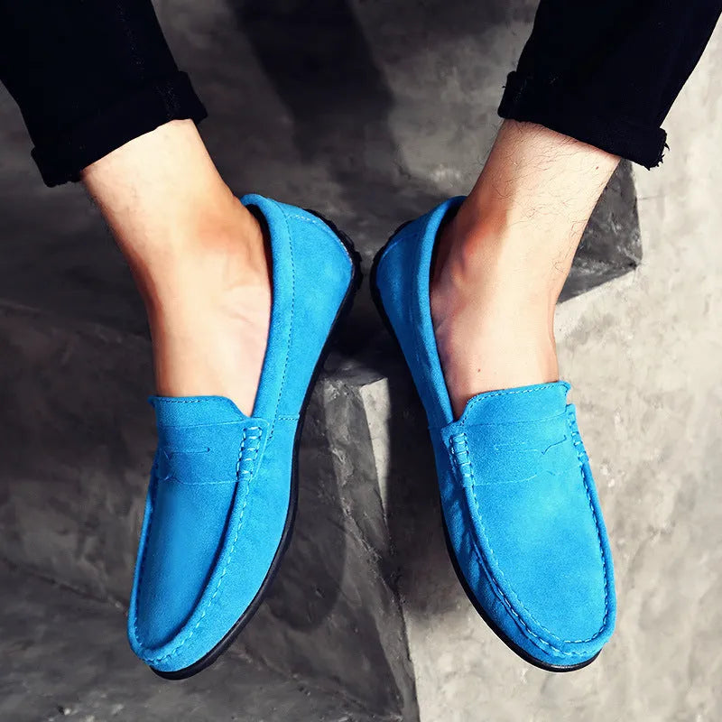 Men's suede leather casual shoes in Gommino style with round toe and flat rubber sole