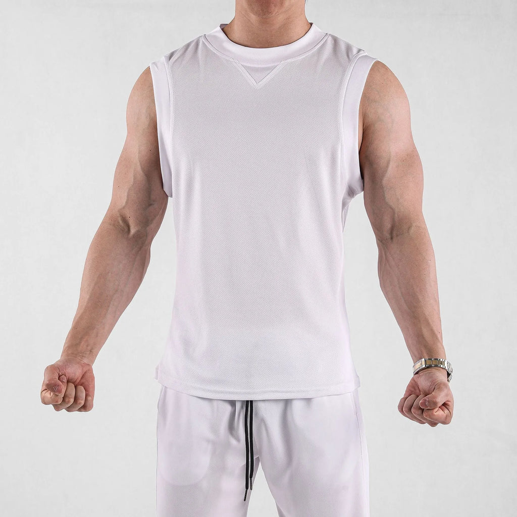 Men's loose fit white sports vest made from quick-dry polyester fabric for summer fitness
