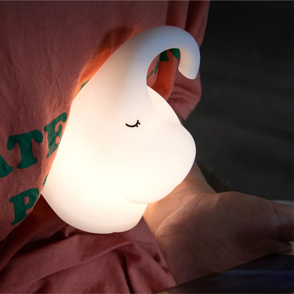 DOMI Elephant silicone night light with warm 3000K LED glow, measuring 96x82x151mm, made from ABS HIPS and silicone for bedroom use.