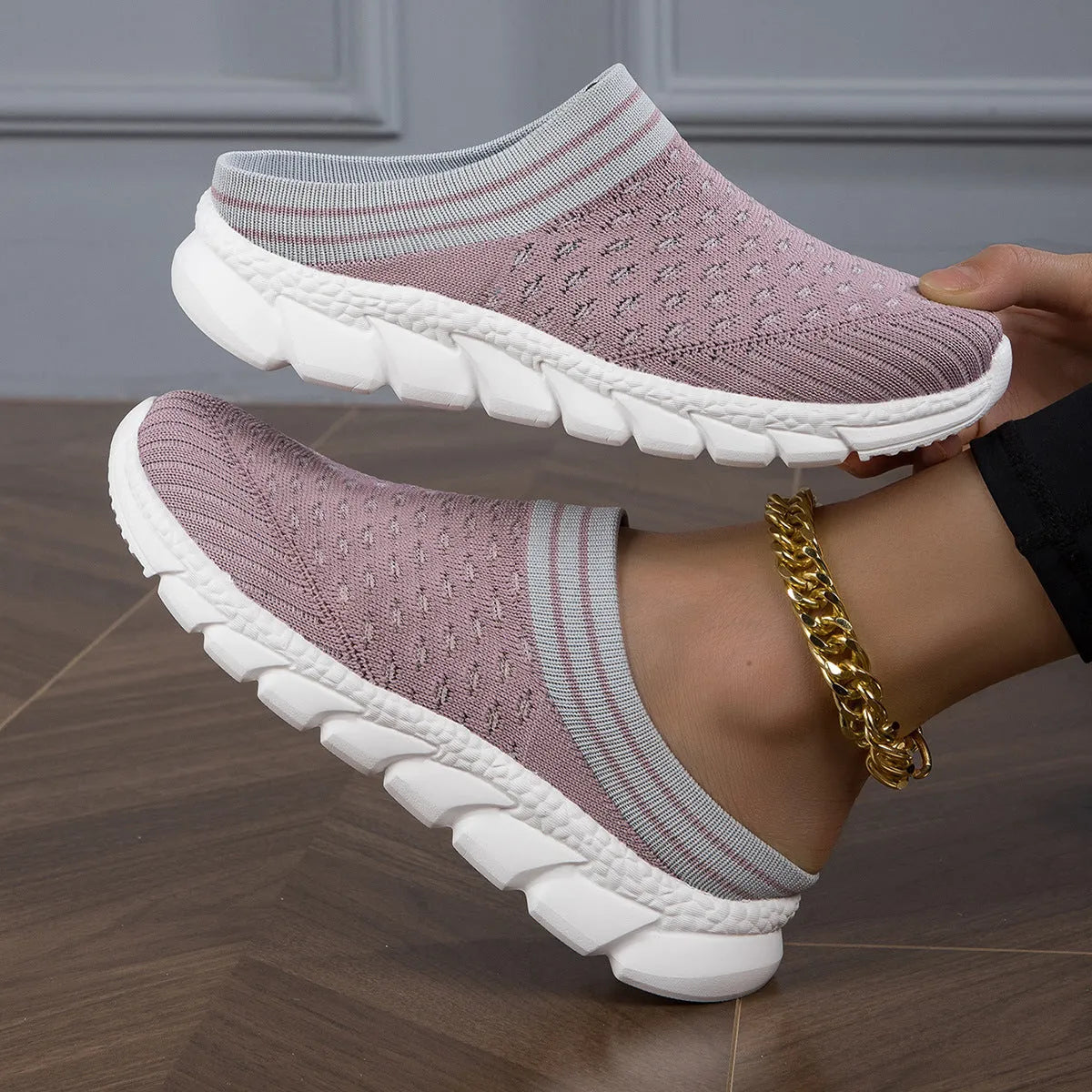 Women's black Flyknit height-increasing slipper shoes with striped pattern and hollowed-out breathable design