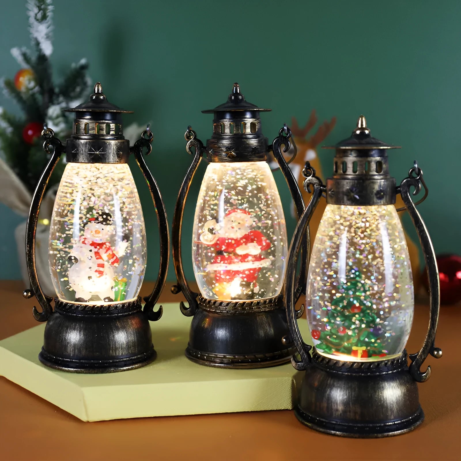Crystal ball portable oil lamp Christmas desktop decoration with light-emitting function in snowman or elderly theme