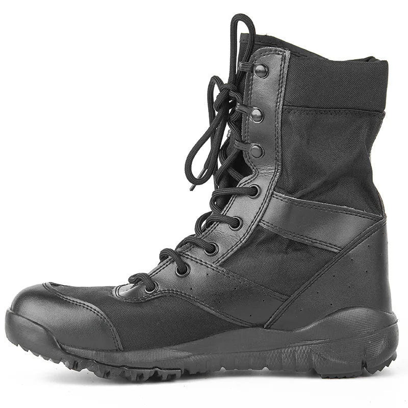 Black and sand coloured Yulong tactical desert combat boots for outdoor climbing and sports.