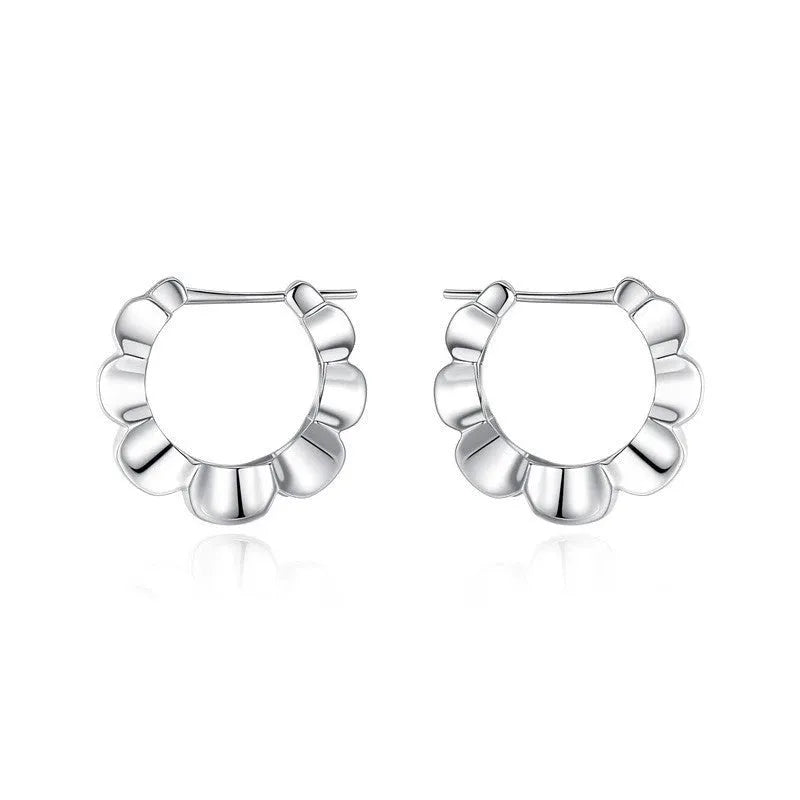 Geometric sterling silver earrings with round retro design and electroplated finish