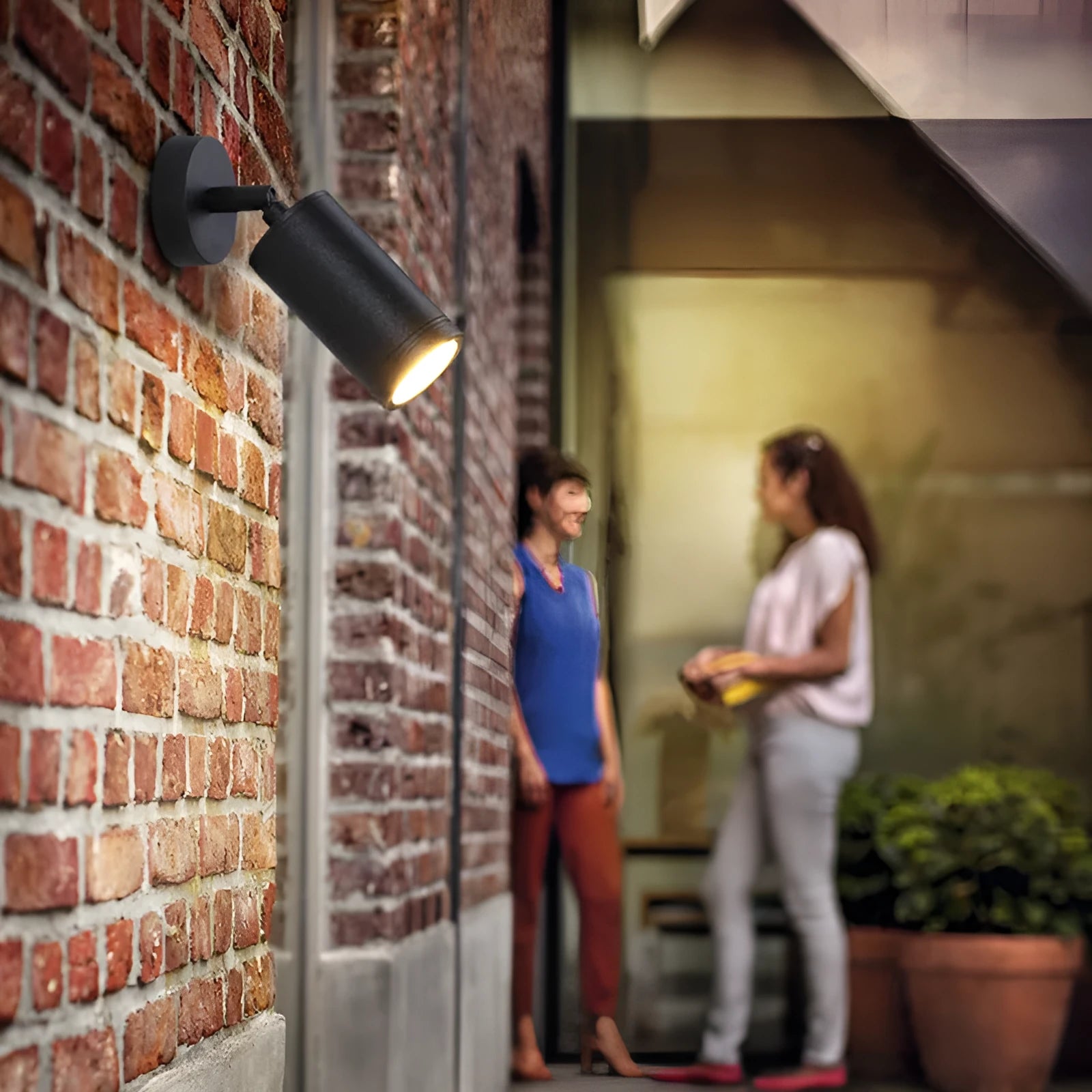 Aluminium outdoor ground lamp with IP65 waterproof rating and 5W COB LED for garden lighting