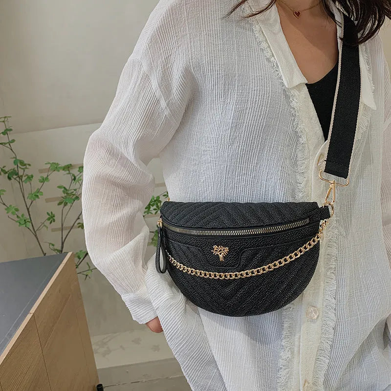 Women's one-shoulder chain crossbody bag in black, PU leather, with sandwich pocket and zipper change bag