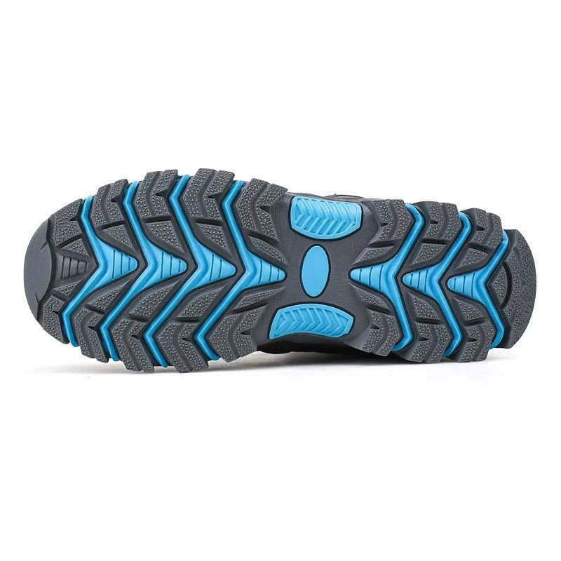 Men's tactical high-top boots in black with wear-resistant rubber outsole, suitable for outdoor mountaineering and field use
