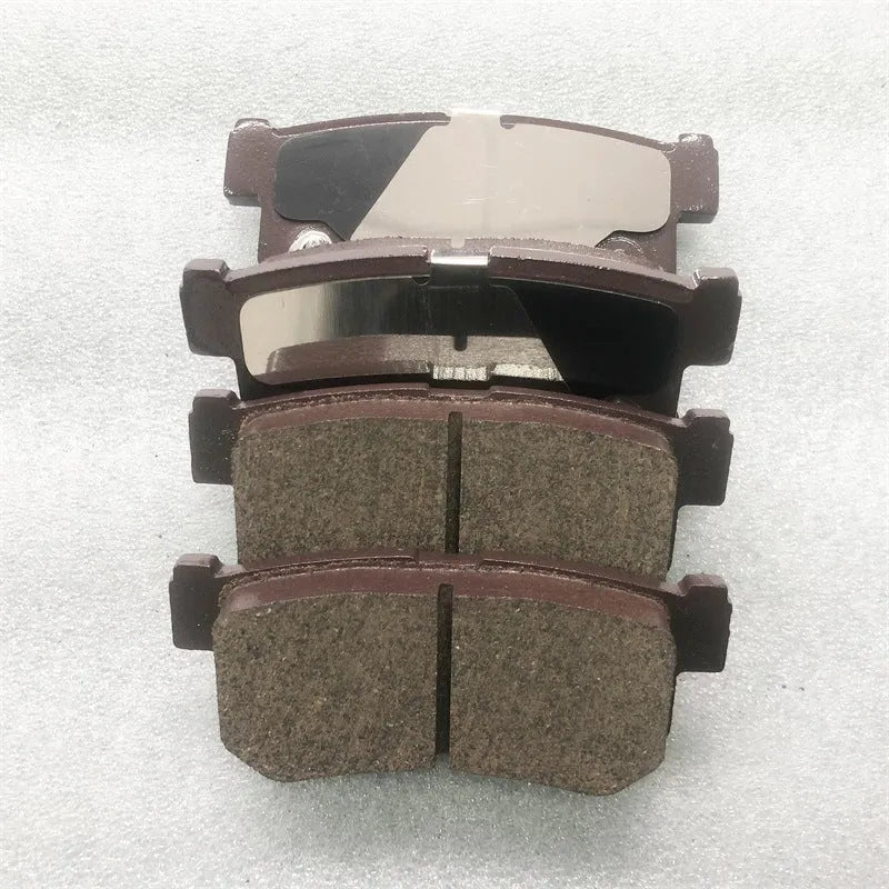 Ssangyong Actyon brake pads and front wheel discs set with 48413090A1 specification