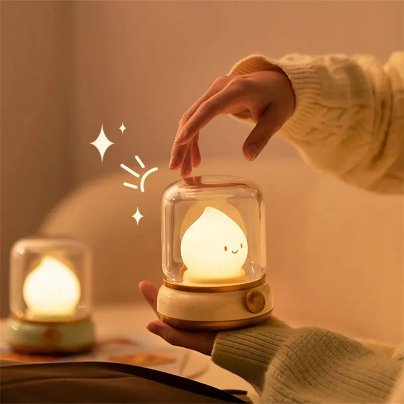 Retro small night lamp in green, USB rechargeable with two lighting modes, 100x108x124mm