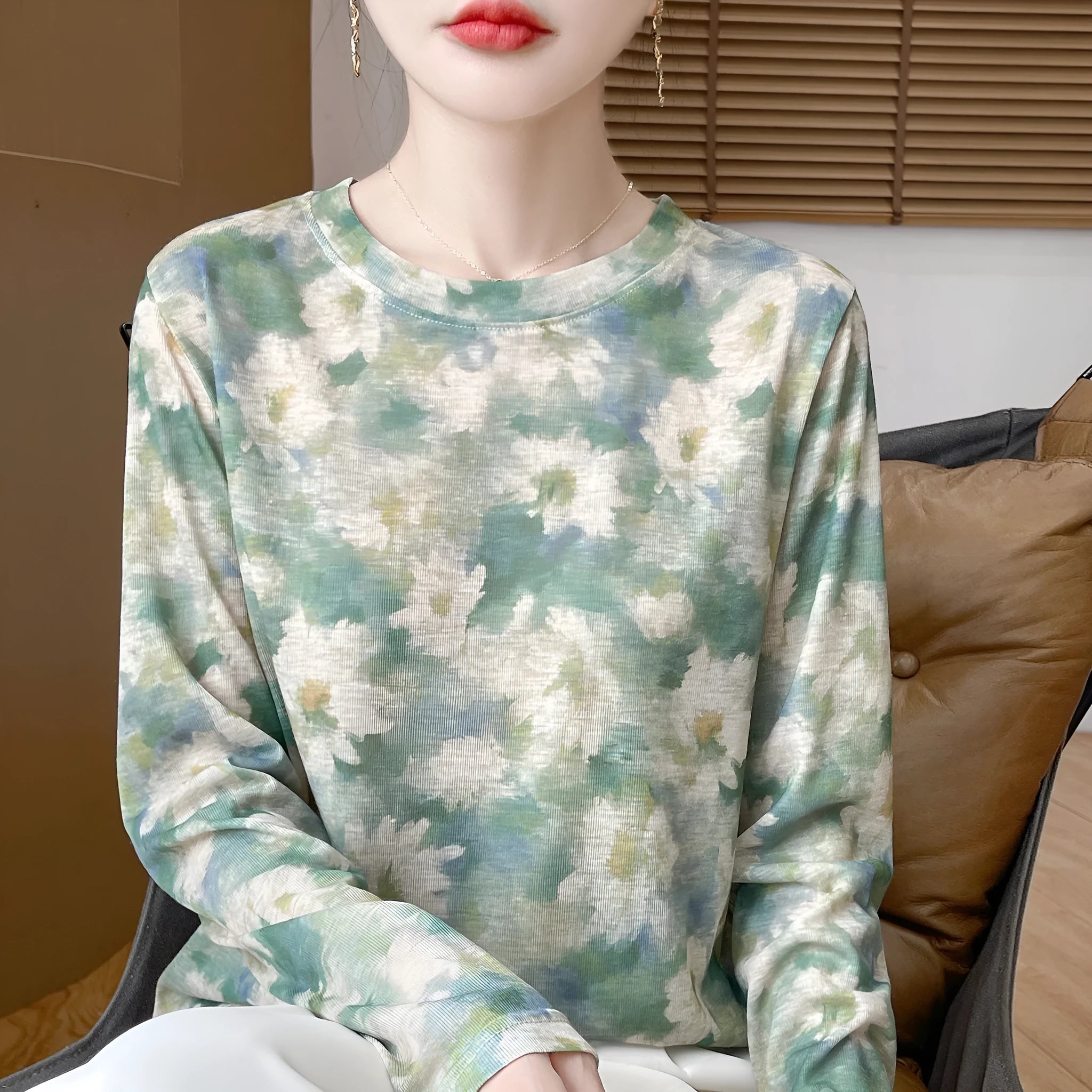 Tencel cotton round neck pullover with floral print in Asian sizes M to XXL