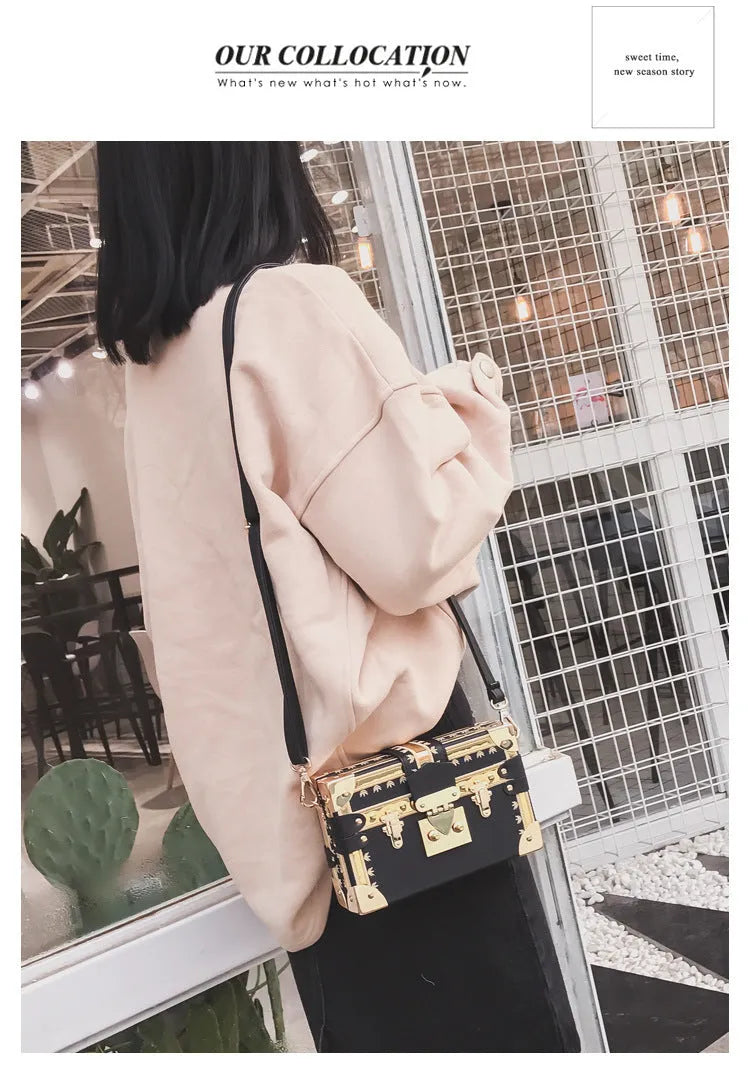 Hard-shell women's shoulder bag in PU leather with flap closure and adjustable single strap