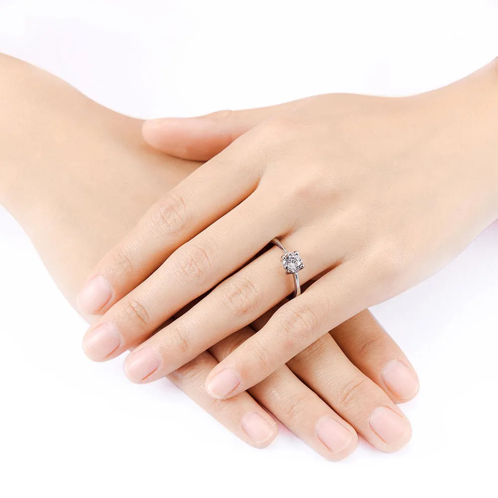 Titanium steel wedding ring with inlaid zircon and geometric pattern, steel colour