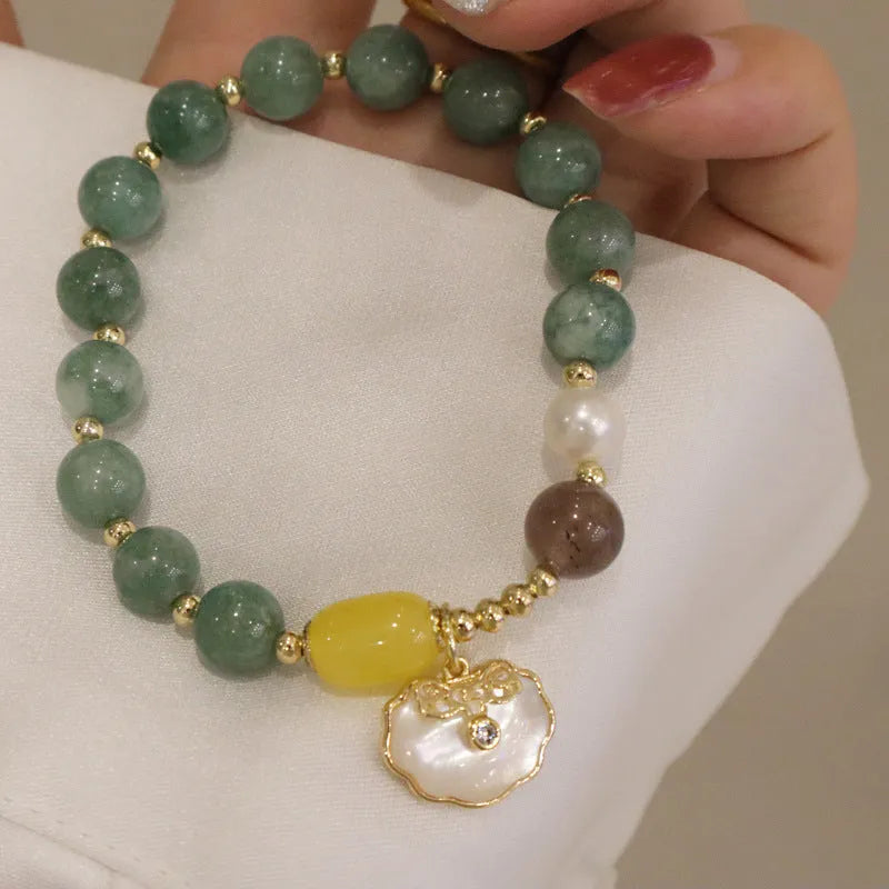 Green jade shell bracelet for women with adjustable design