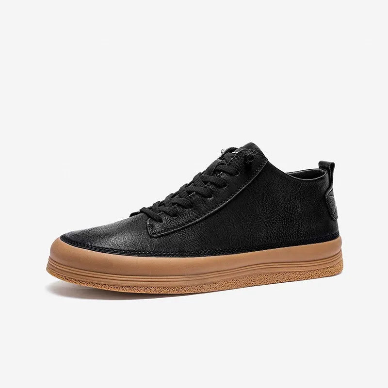 Men's black casual leather shoes with round toe, flat heel, and lace closure on a white background