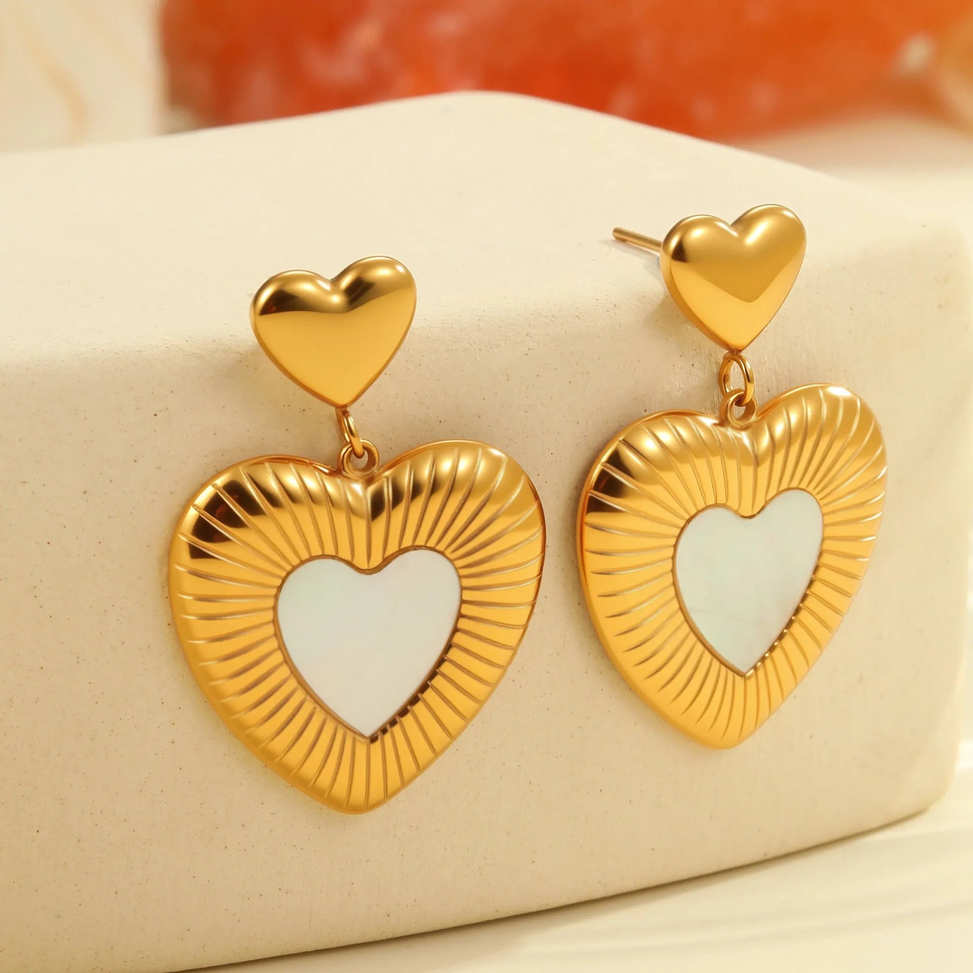 Gold-plated heart-shaped fritillary earrings with stainless steel construction and electroplated finish