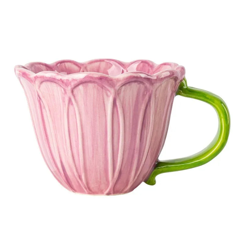 Ceramic breakfast cup with flower pattern, 500ml capacity in red or purple colour