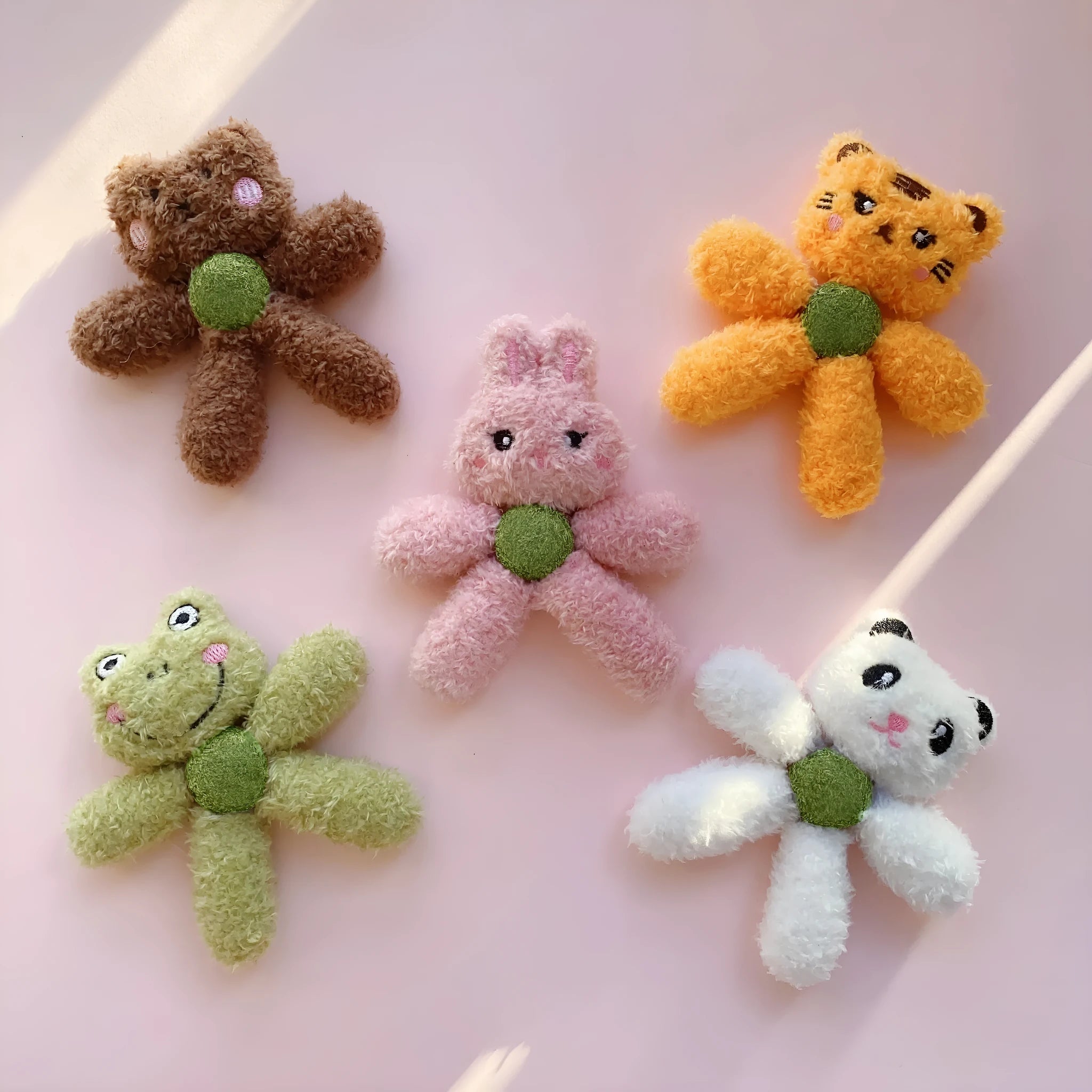 Edible catnip ball chewing toy for cats in animal designs measuring 12.5cm