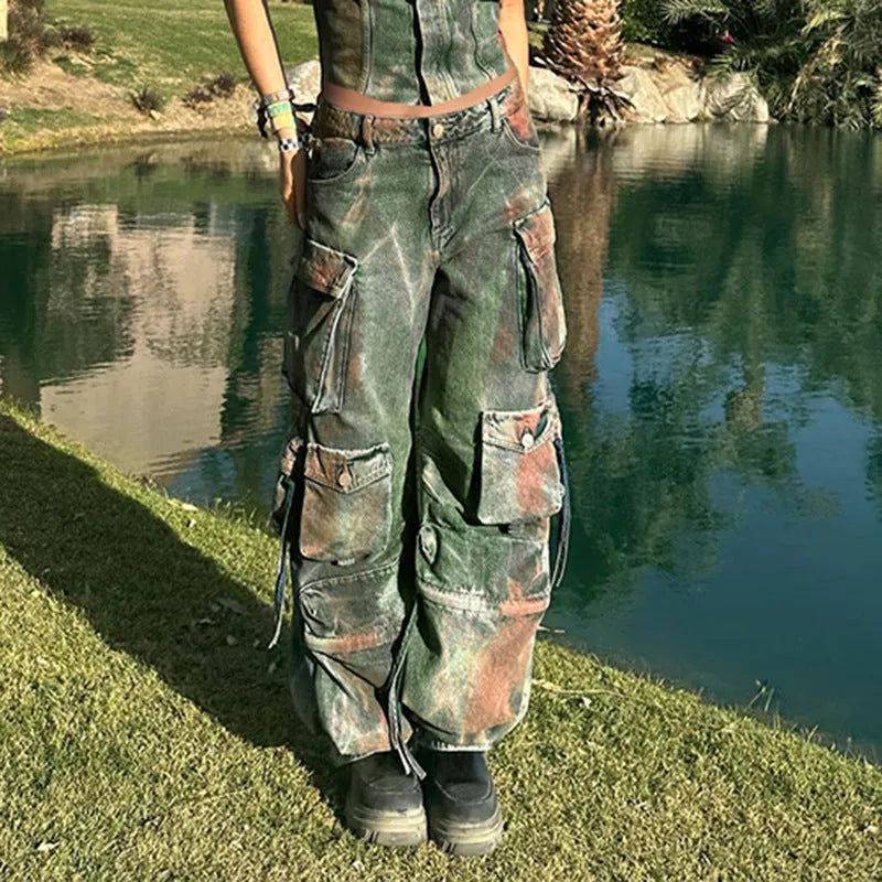 Loose-fit denim cargo trousers with gradient colour multi-pockets in a retro street style.