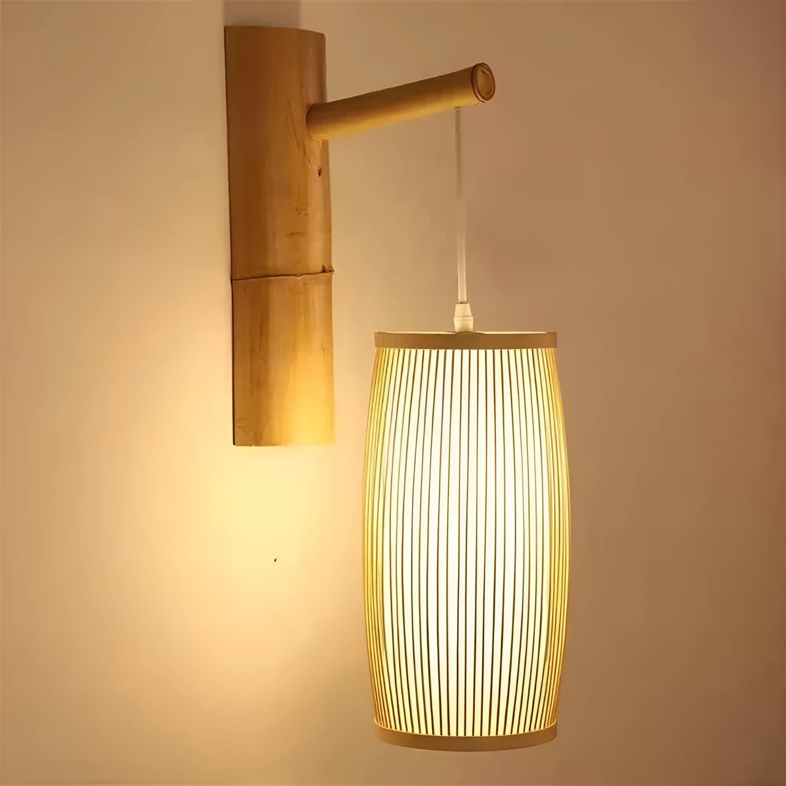 Southeast Asia bamboo plait wall light with E27 holder, 15cm diameter natural decor lamp