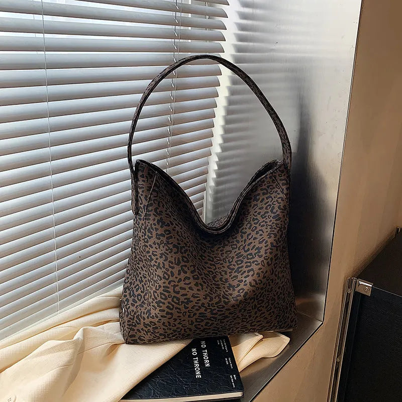 Women's leopard print large capacity tote bag in brown and leopard coffee, PU material, horizontal square shape, shoulder bag style