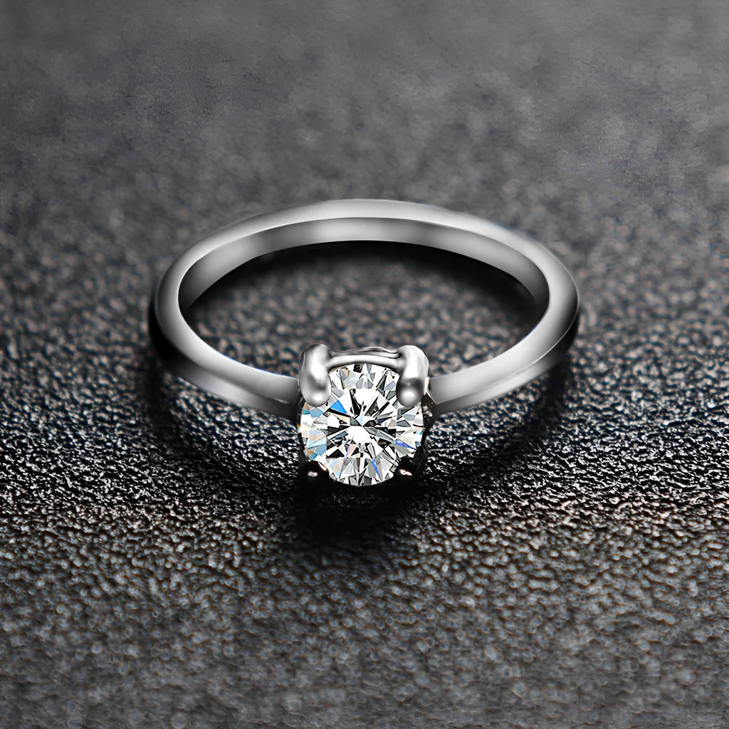 Titanium steel wedding ring with inlaid zircon and geometric pattern, steel colour