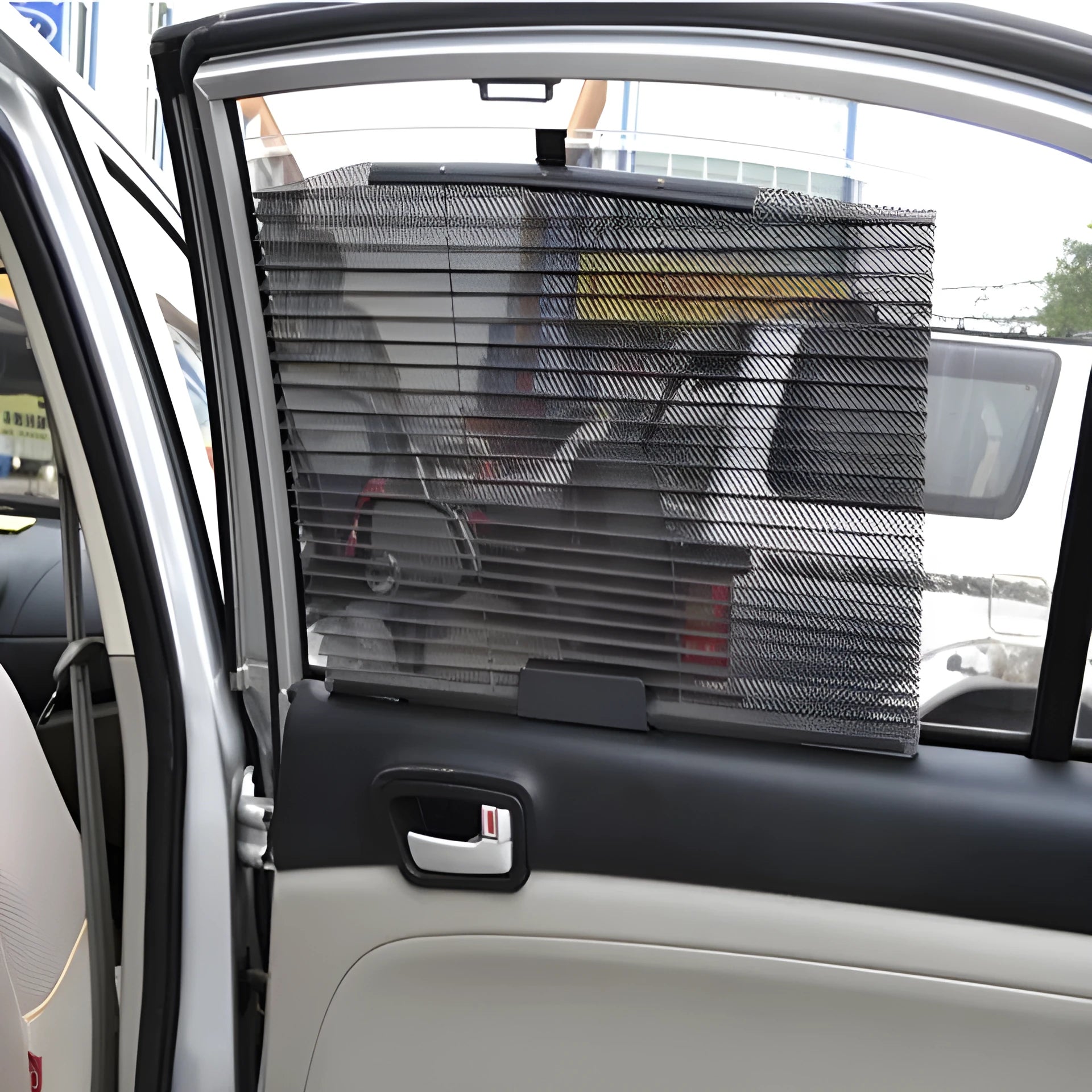 Auto retractable car side window sunshade in nylon net cloth with 3 point fixation, beige colour