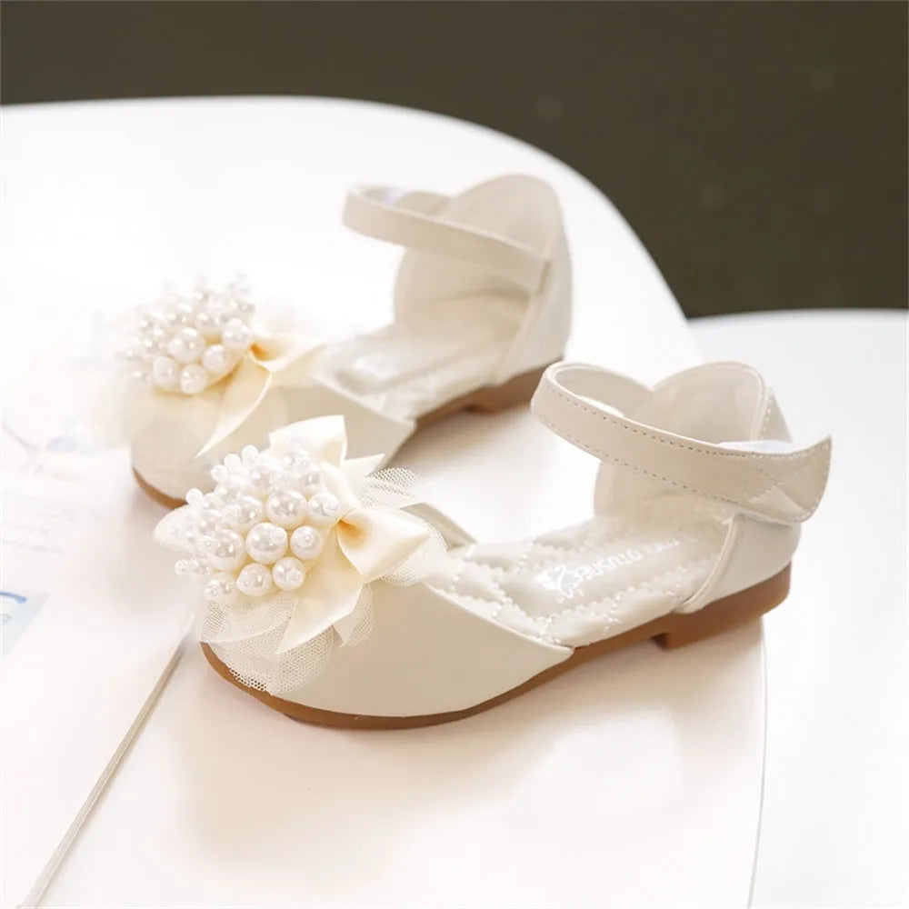 Girls princess peep toe sandals with pearl flower, PU leather upper, TPR sole, Velcro strap, in beige and pink